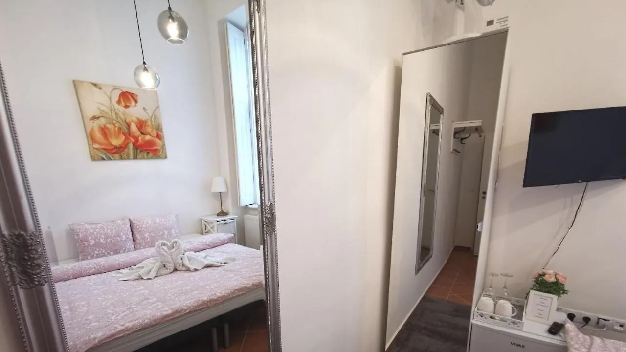 Villa Florencia 에게르 3*,